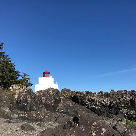 Island West Resort Ucluelet Exterior photo