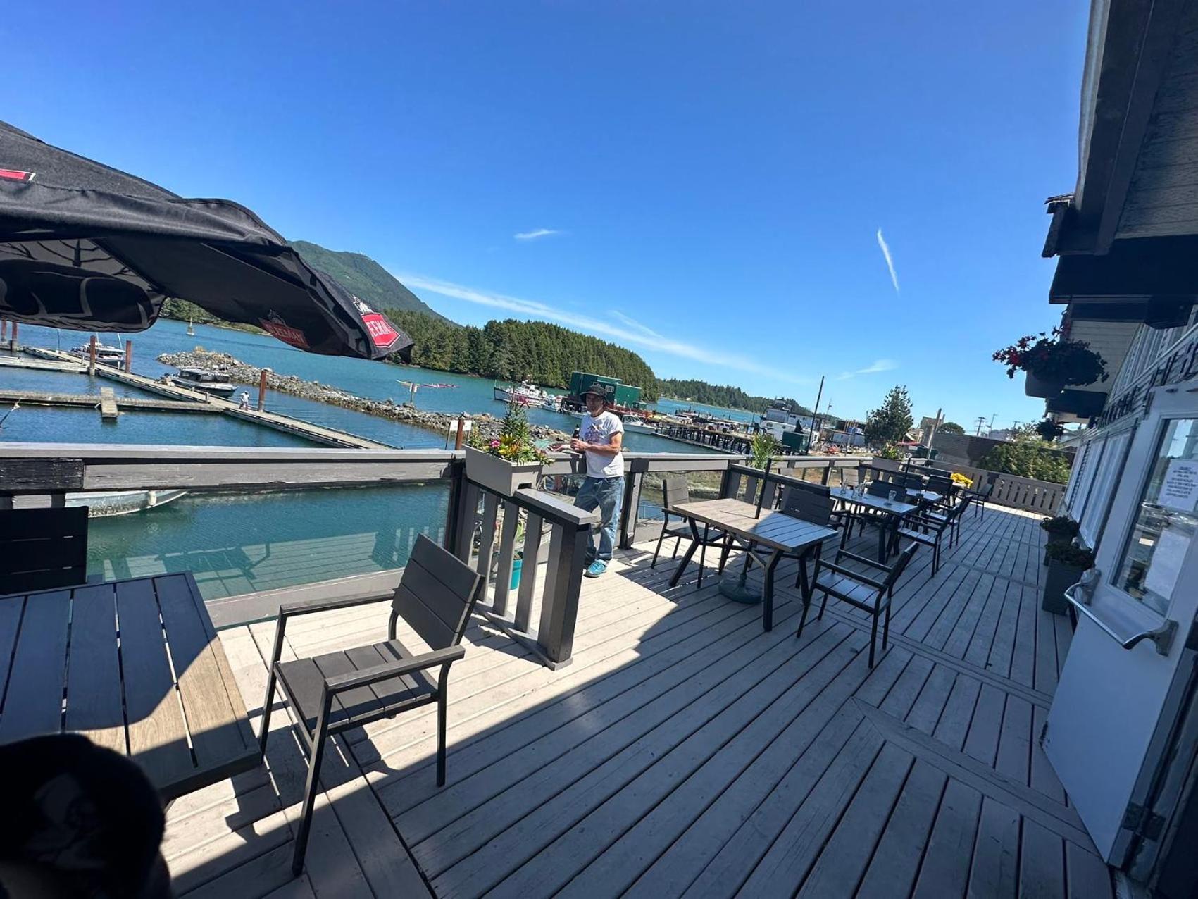 Island West Resort Ucluelet Exterior photo