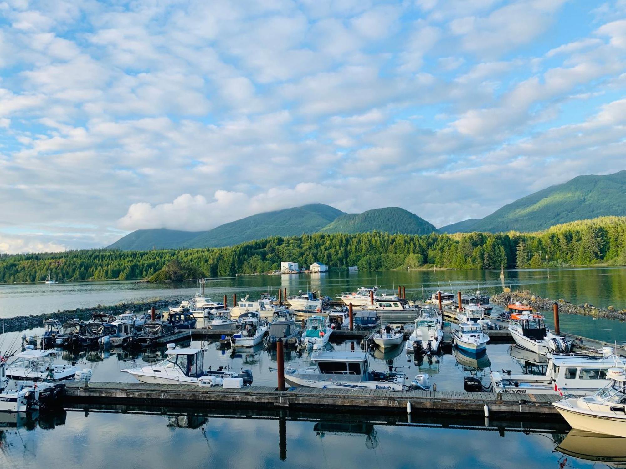 Island West Resort Ucluelet Exterior photo