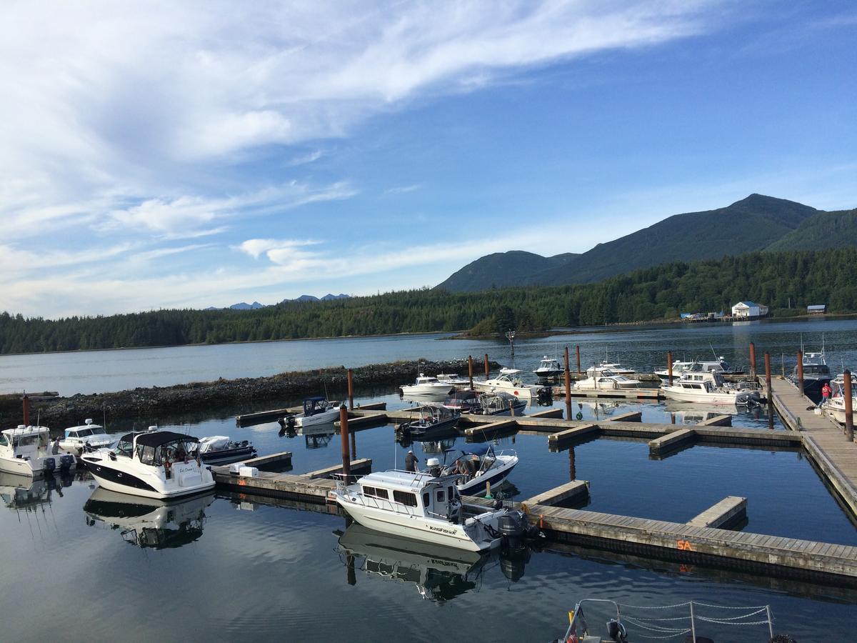 Island West Resort Ucluelet Exterior photo